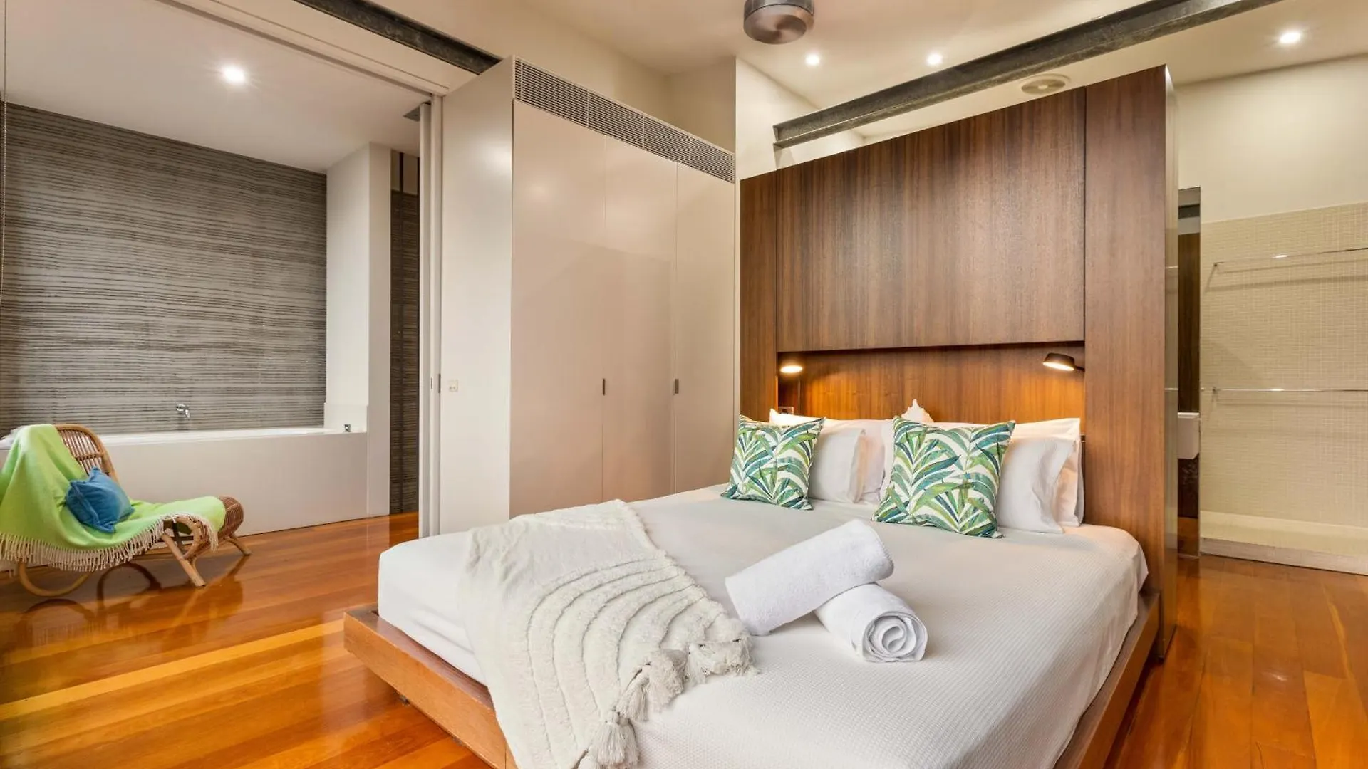 Villa 53B Murphy Street - Modern Luxury In Port Douglas Australia